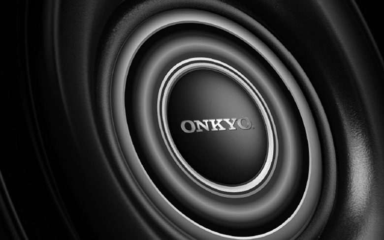 Kết hợp với hệ thống loa Onkyo trải nghiệm tuyệt vời TCL 65C815 