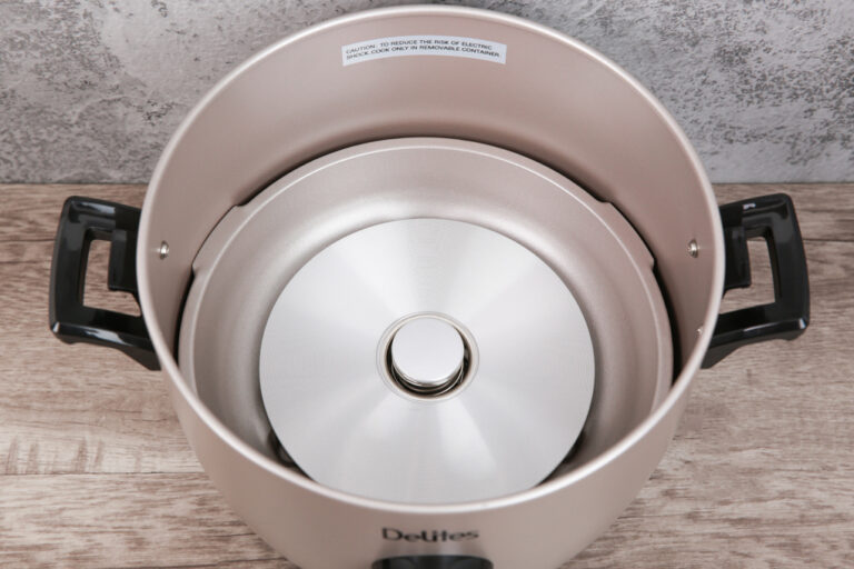 noi-com-nap-roi-delites-18-lit-rc-10w003-3-org.jpg